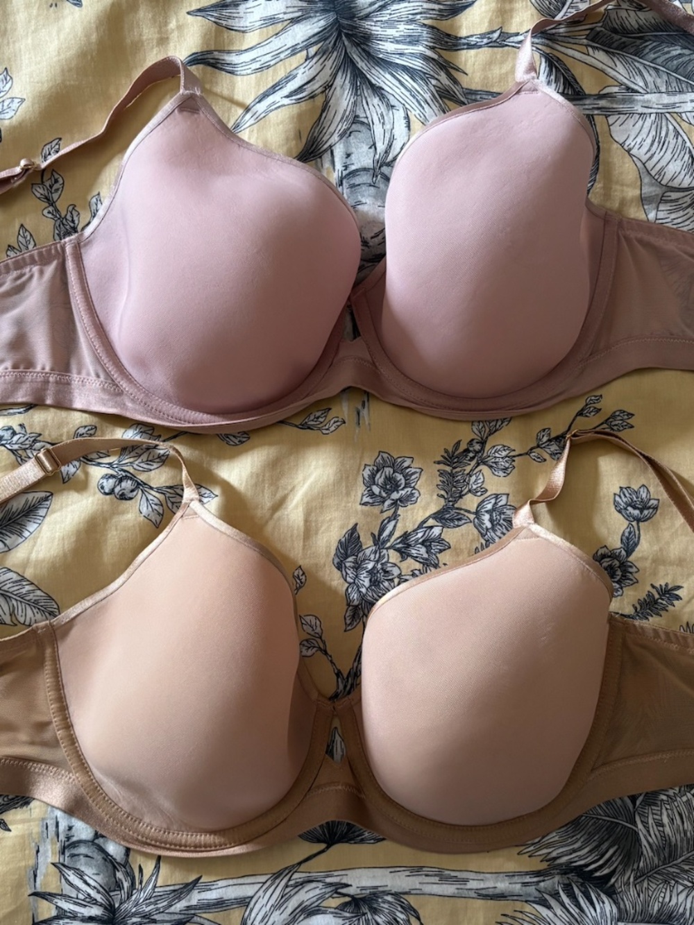 Bundle of 2 Soma Bras - 1 BNWT, 1 Like New